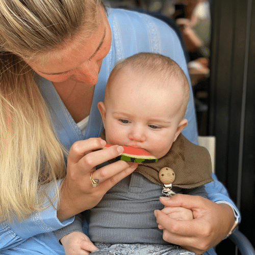 Baby med vandmelon Baby med vandmelon